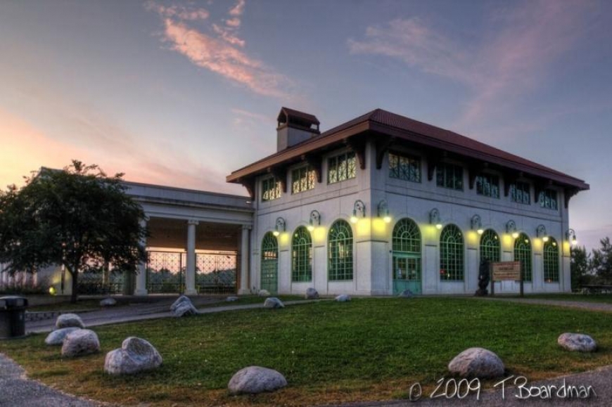 Como Lakeside Pavilion